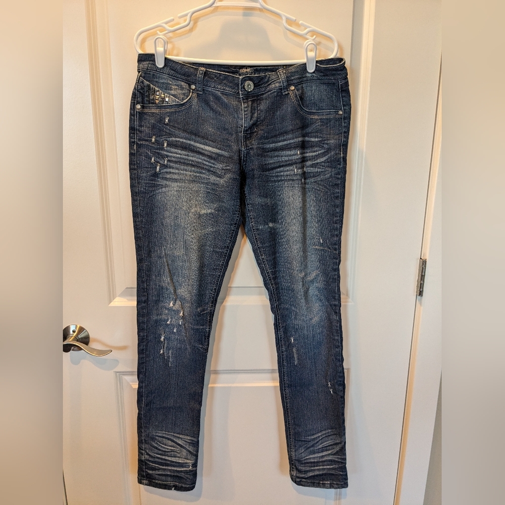 Women's Almost Famous Blue Jeans, Size 11